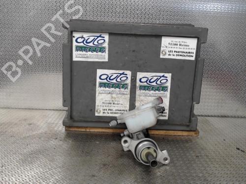 brake-master-cylinder-opel-vivaro-b-van-x82-2014-2015-2016-2017-2018-2019-2020-24071897 main image