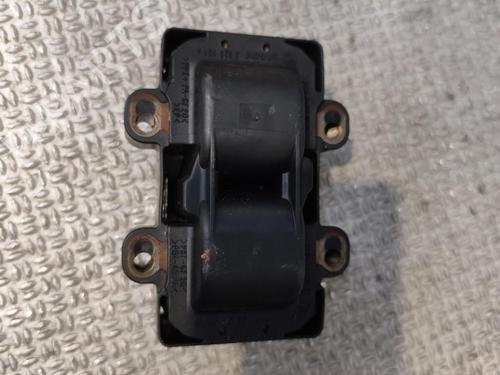 Bobine Bobine RENAULT CLIO II (BB_, CB_) 1.2 (BB0A, BB0F, BB10, BB1K, BB28, BB2D, BB2H, CB0A,... (58 hp) 37083573 37083573