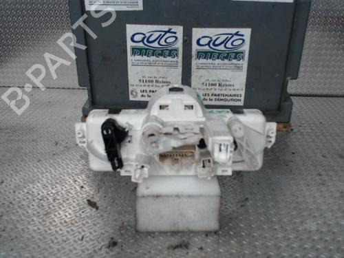 Used Climate control Climate control 24070931 24070931