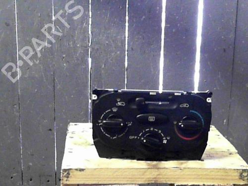 Used Climate control PEUGEOT 206+ (2L_, 2M_) 1.1 (60 hp) 24065604