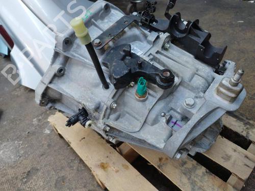 Used Gearbox Gearbox RENAULT TRAFIC III Van (FG_) 1.6 dCi 120 (FGMB, FGMC) (120 hp) 24100254 24100254
