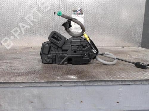 front-right-lock-audi-a3-sportback-8ya-8yf-2019-24093396 main image