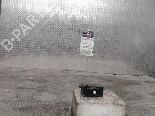 Used Switch Switch PEUGEOT 407 SW (6E_, 6D_) 2.0 HDi (126 hp) 24093048 24093048