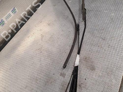 Used Front windshield wiper arm CITROËN BERLINGO Box Body/MPV (B9) 1.6 HDi 90 (90 hp) 24098425