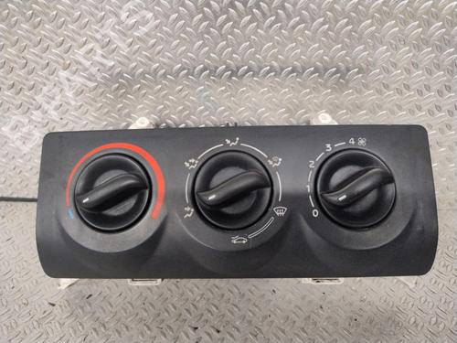 Used Climate control Climate control 38491887 38491887