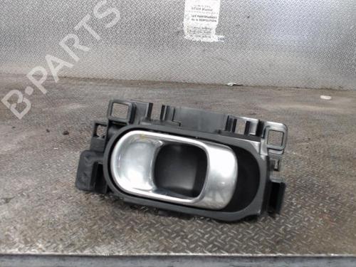 Used Rear right interior door handle Rear right interior door handle CITROËN C4 CACTUS 1.6 BlueHDi 100 (99 hp) 24089962 24089962