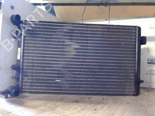 Køler VW GOLF IV (1J1) 1.4 16V (75 hp) 24068397