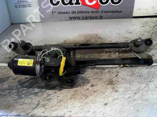 front-wiper-motor-hyundai-getz-tb-2001-2002-2003-2004-2005-2006-2007-2008-2009-2010-2011-24066178 main image