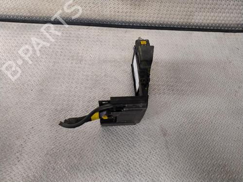 Used Fuse box Fuse box CITROËN C4 Picasso I MPV (UD_) 2.0 HDi 150 (150 hp) 24061799 24061799