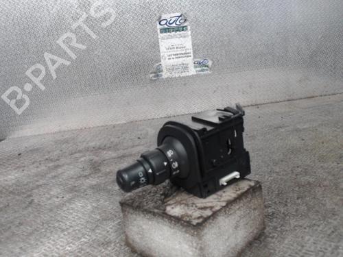 Used Steering column stalk RENAULT GRAND SCÉNIC II (JM0/1_) 1.5 dCi (103 hp) 24085887