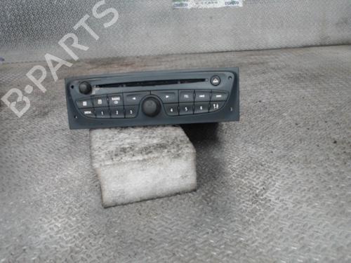 Used Radio Radio RENAULT MEGANE II Coupé-Cabriolet (EM0/1_) 1.9 dCi (120 hp) 24081880 24081880