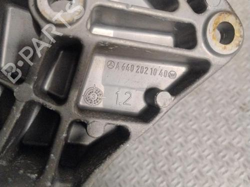 engine-mount-mercedes-benz-a-class-w169-2004-2005-2006-2007-2008-2009-2010-2011-2012-36462333 main image