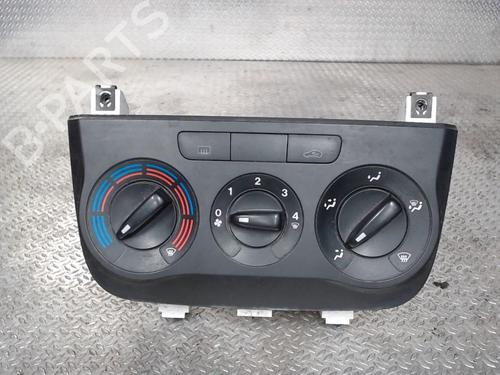 Used Climate control FIAT GRANDE PUNTO (199_) 1.3 D Multijet (75 hp) 24076374