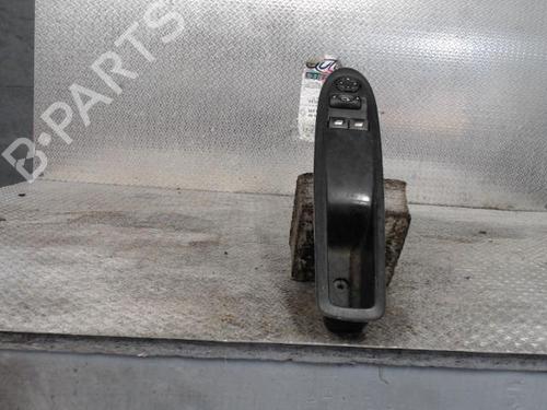 Used Left front window switch Left front window switch CITROËN C4 II (NC_) 1.6 HDi 115 (114 hp) 24091836 24091836