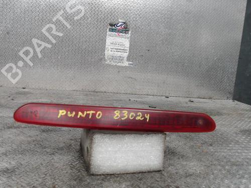 Used Third brake light Third brake light FIAT PUNTO EVO (199_) 1.3 D Multijet (199AXC1A, 199BXC1A, 199AXT1A, 199BXT1A) (75 hp) 24092464 24092464
