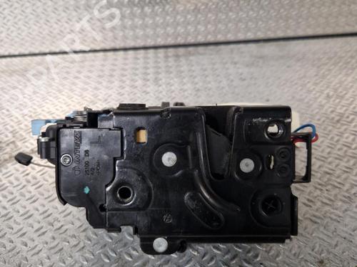 Fechadura trás esquerda VW TOURAN (1T3) 1.6 TDI (105 hp) 24062566
