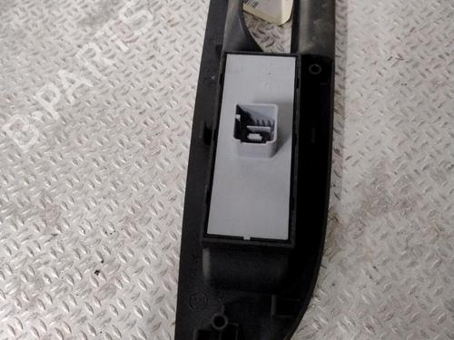 Used Left front window switch Left front window switch SKODA OCTAVIA II (1Z3) 1.9 TDI (105 hp) 25703500 25703500