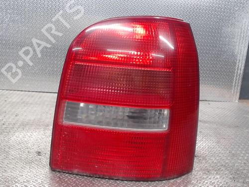 Højre baglygte AUDI A4 B5 Avant (8D5) 1.9 TDI quattro (115 hp) 24076118