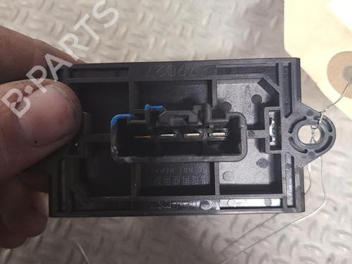 Used Heater resistor RENAULT KOLEOS I (HY_) 2.0 dCi 4x4 (HY0K) (150 hp) 24992358