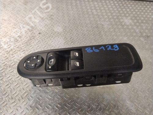 Left front window switch CITROËN C3 II (SC_) 1.2 VTi 82 | BP24303189I27 - Image 3