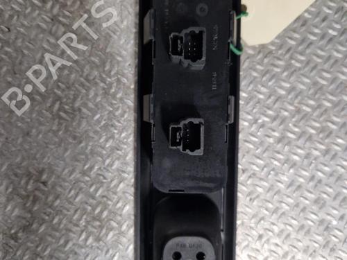 Used Left front window switch PEUGEOT 407 (6D_) 2.0 HDi 135 (6DRHRH, 6DRHRE, 6DRHRG, 6DRHRJ) (136 hp) 24101873