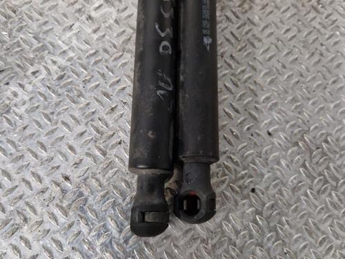 Tailgate lift support PEUGEOT 106 II (1A_, 1C_) 1.1 i | BP24063812C138 