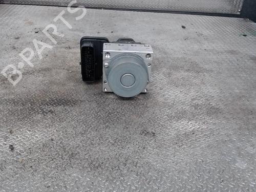 Used ABS pump ABS pump TOYOTA COROLLA Hatchback (_E21_, _EA1_, _EH1_) 1.8 Hybrid (ZWE211, ZWE219) (122 hp) 30484315 30484315