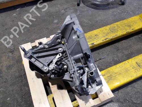 Used Gearbox NISSAN NOTE (E11, NE11) 1.5 dCi (68 hp) 24090974