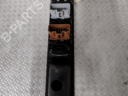 Used Left front window switch Left front window switch RENAULT ESPACE IV (JK0/1_) 2.0 dCi (JK02, JK03) (131 hp) 24420217 24420217