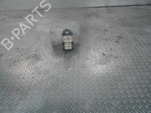 Used Switch TOYOTA YARIS (_P9_) 1.4 D-4D (NLP90_, NLP90R) (90 hp) 24074997