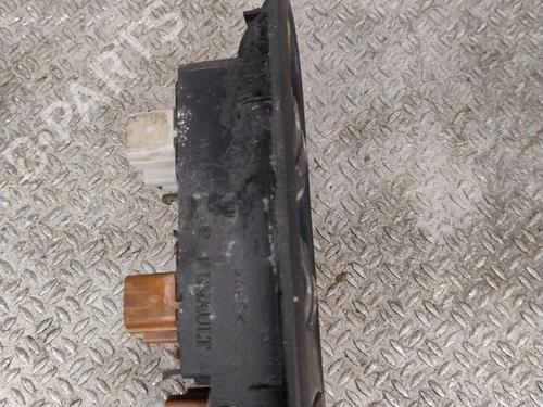 Used Left front window switch Left front window switch RENAULT MEGANE II Estate (KM0/1_) 1.5 dCi (KM02, KM13) (101 hp) 32768190 32768190