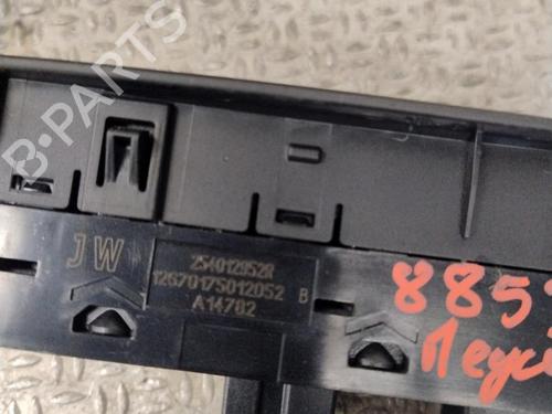 Used Left front window switch RENAULT MEGANE IV Grandtour (K9A/M/N_) 1.5 dCi 90 (90 hp) 32004843