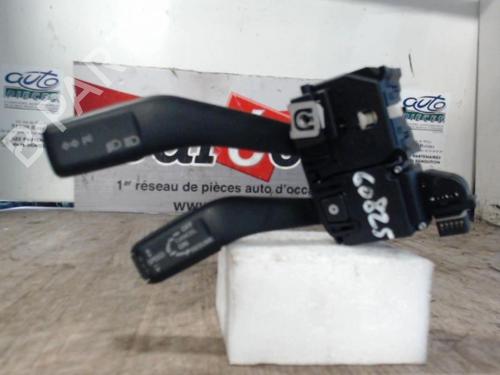 Used Steering column stalk AUDI A3 (8P1) 2.0 TDI 16V (140 hp) 24068318