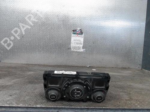 Used Climate control PEUGEOT 5008 (0U_, 0E_) 1.6 HDi (110 hp) 24090017