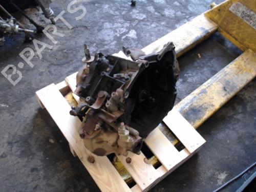 Used Gearbox CITROËN BERLINGO / BERLINGO FIRST MPV (MF_, GJK_, GFK_) 1.9 D (MFWJZ) (70 hp) 24069591