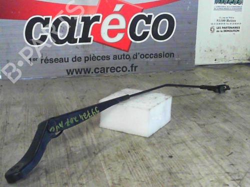 Used Front windshield wiper arm PEUGEOT 207 (WA_, WC_) 1.6 HDi (90 hp) 24067419