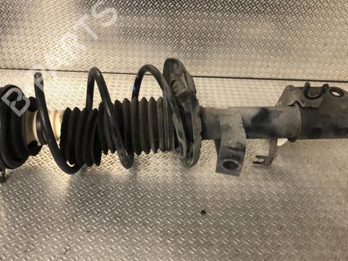 Used Right front shock absorber RENAULT TWINGO III (BCM_, BCA_) 1.0 SCe 70 (71 hp) 24068759