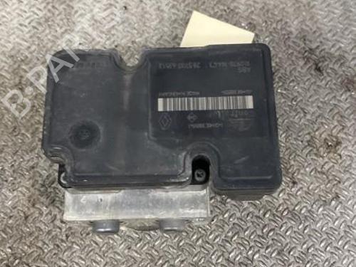 Used ABS pump RENAULT MEGANE III Coupe (DZ0/1_) 1.5 dCi (DZ0A) (86 hp) 30484511