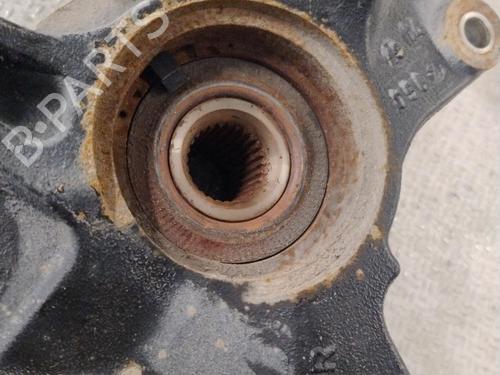 Used Left front steering knuckle Left front steering knuckle RENAULT SCÉNIC III (JZ0/1_) 2.0 dCi (JZ0Y, JZ26) (150 hp) 33058386 33058386