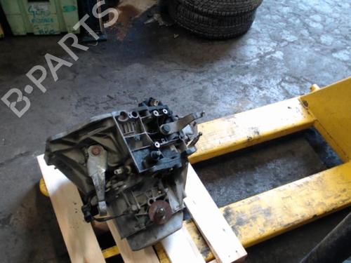 Used Gearbox CITROËN XSARA (N1) 1.9 TD (90 hp) 24068503
