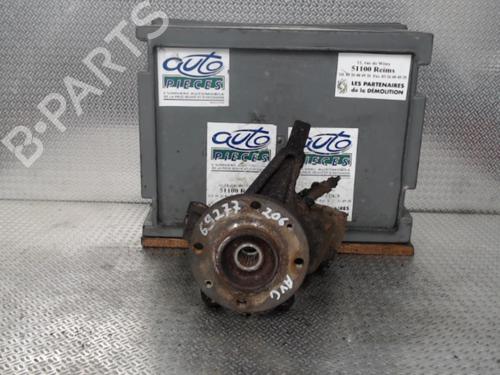 Used Left front steering knuckle PEUGEOT 206 Hatchback (2A/C) 1.4 i (75 hp) 24072427
