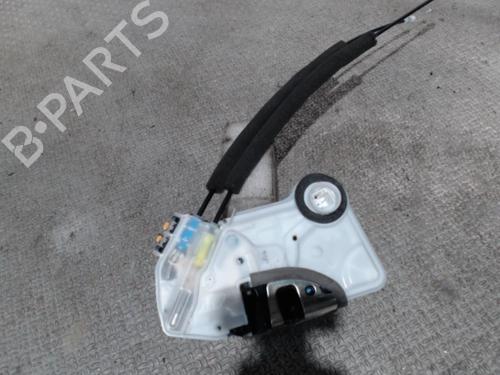 front-right-lock-toyota-c-hr-_x1_-2016-24086500 main image