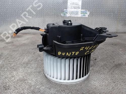 Used Heater blower motor FIAT GRANDE PUNTO (199_) 1.3 D Multijet (75 hp) 24080430