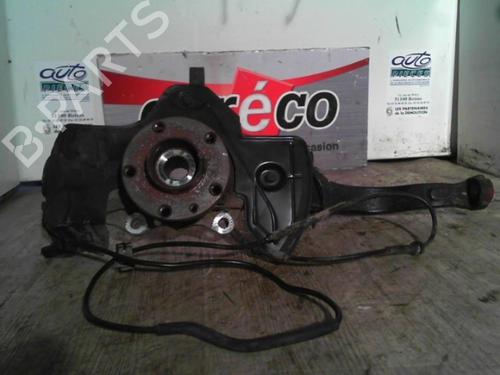 Used Right front steering knuckle Right front steering knuckle ALFA ROMEO GT (937_) 2.0 JTS (937CXH1A, 937CXH11) (165 hp) 24068060 24068060