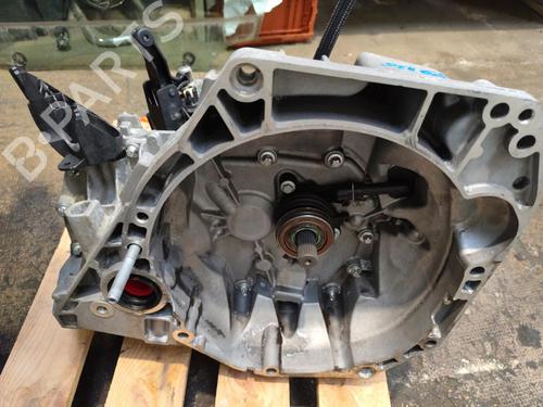 Gearbox DACIA SANDERO II TCe 90 (B8M1, B8MA, B8AC) | BP30164168M3
