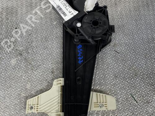 Rear left window mechanism PEUGEOT 3008 II SUV (MC_, MR_, MJ_, M4_) 1.5 BlueHDi 130 | BP24101679C24 