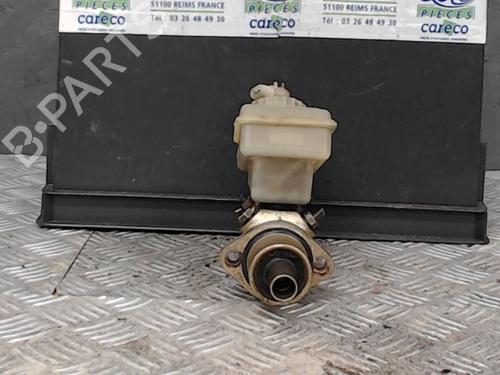 Used Brake master cylinder Brake master cylinder VW TRANSPORTER T4 Van (70A, 70H, 7DA, 7DH) 1.9 TD (68 hp) 24070682 24070682