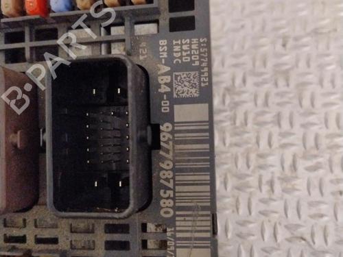 Used Fuse box PEUGEOT 508 SW I (8E_) 1.6 HDi (115 hp) 30047259