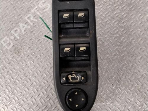 Used Left front window switch Left front window switch CITROËN C3 III Van (SX_, SY_) BlueHDi 100 (102 hp) 24169882 24169882