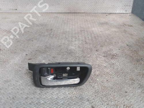 Used Front left interior door handle TOYOTA COROLLA Verso (ZER_, ZZE12_, R1_) 2.2 D-4D (AUR10_, AUR10R) (136 hp) 24074295